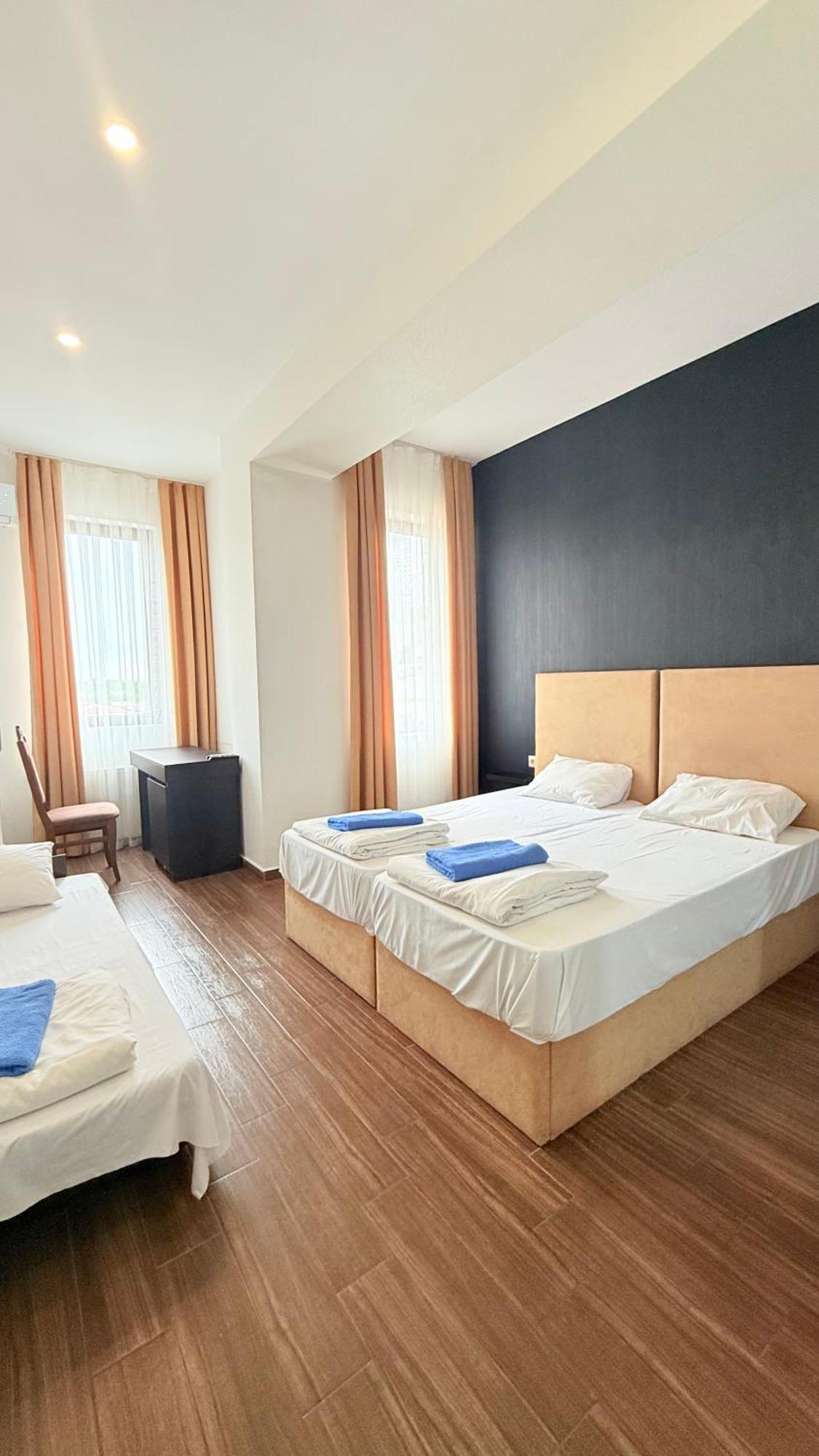 Star Hotel 쿠타이시 외부 사진